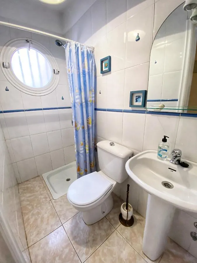 Hugo'S Holiday Apartment In Costa Del Silencio Arona