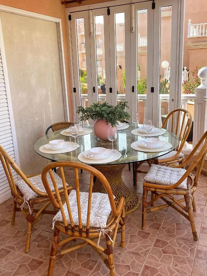 Hugo'S Holiday Apartment In Costa Del Silencio Арона Испания