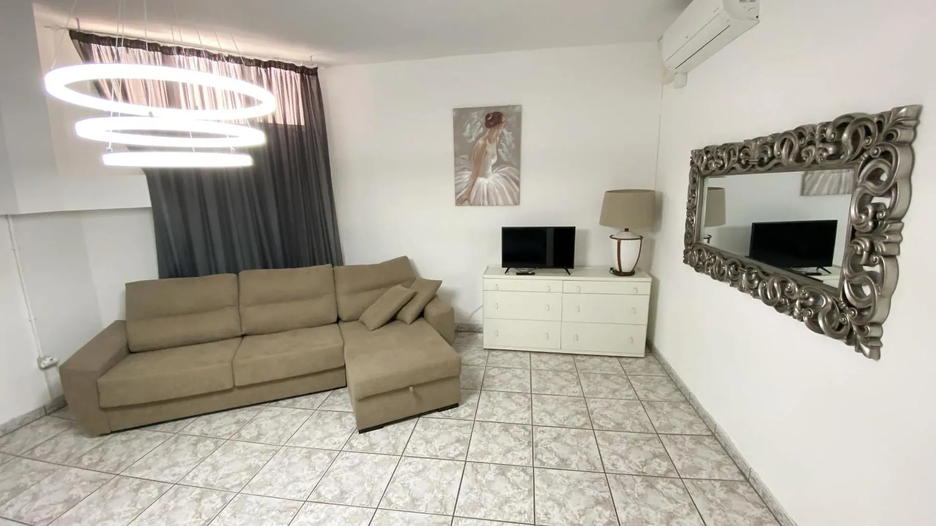 Hugo'S Holiday Apartment In Costa Del Silencio Арона