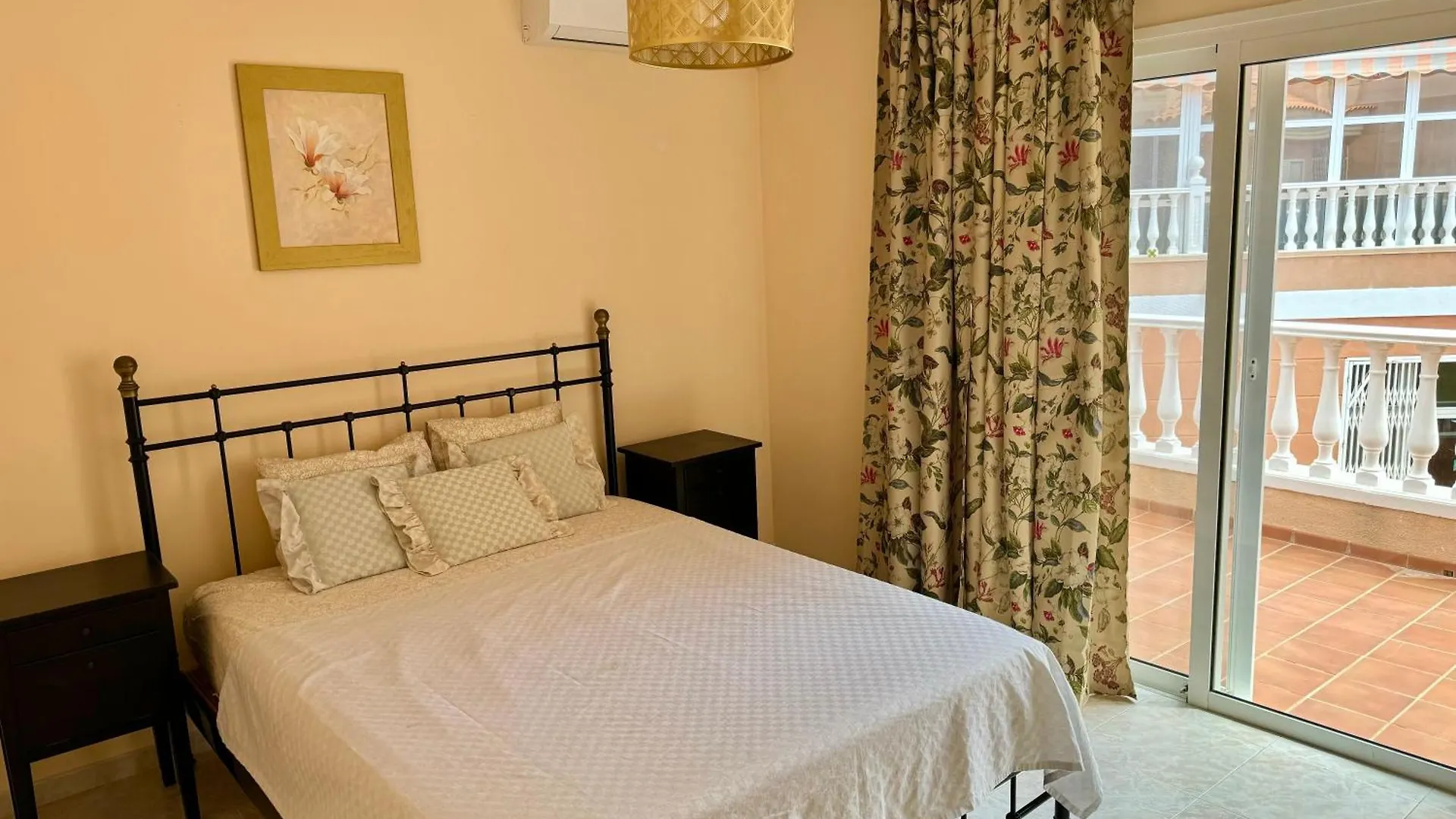 Hugo'S Holiday Apartment In Costa Del Silencio Арона